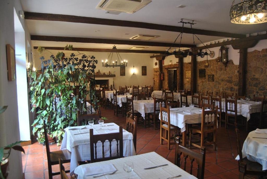 La Posada De Кастрохерис Екстериор снимка